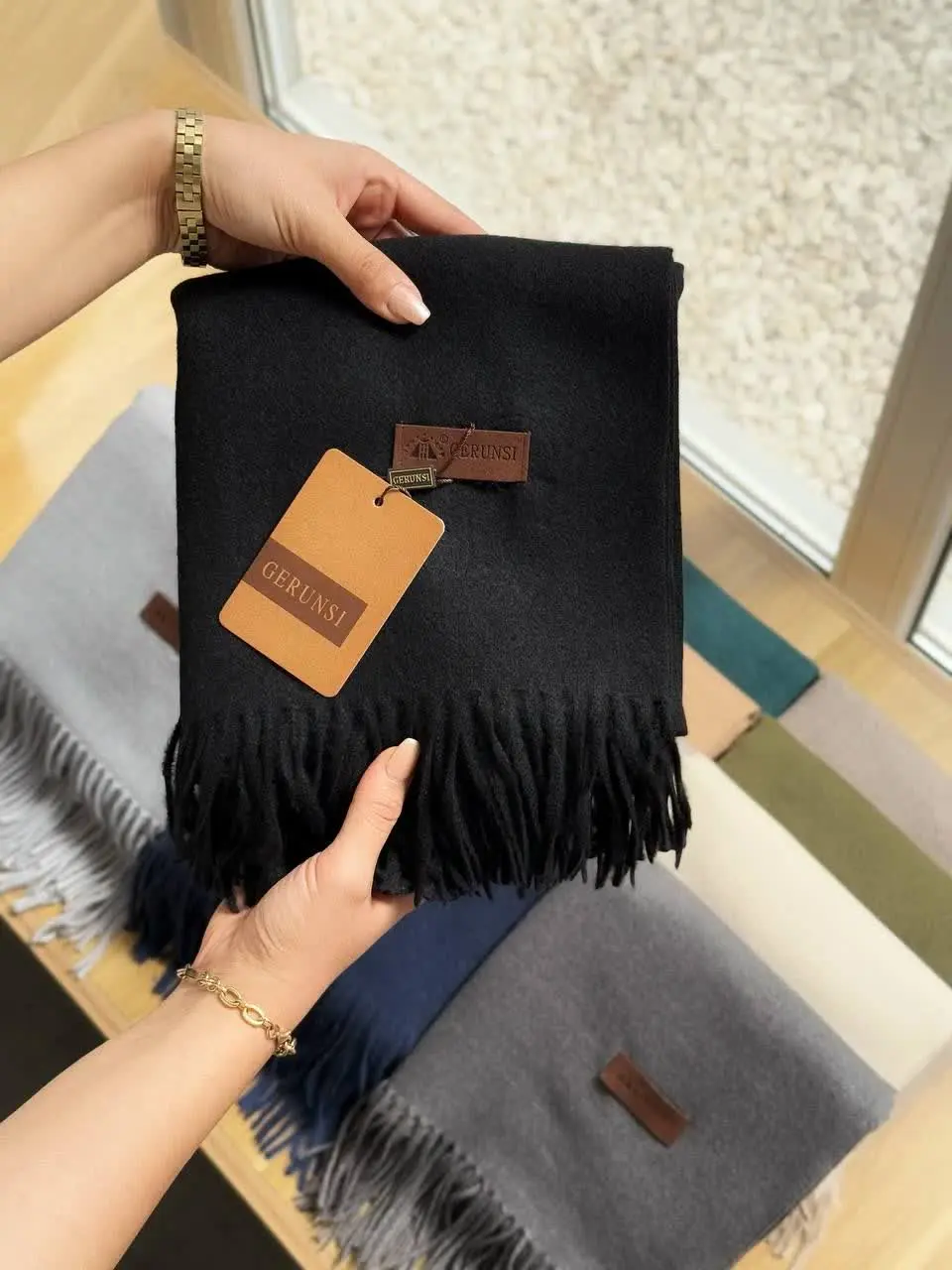 3584-شال موهر نورین